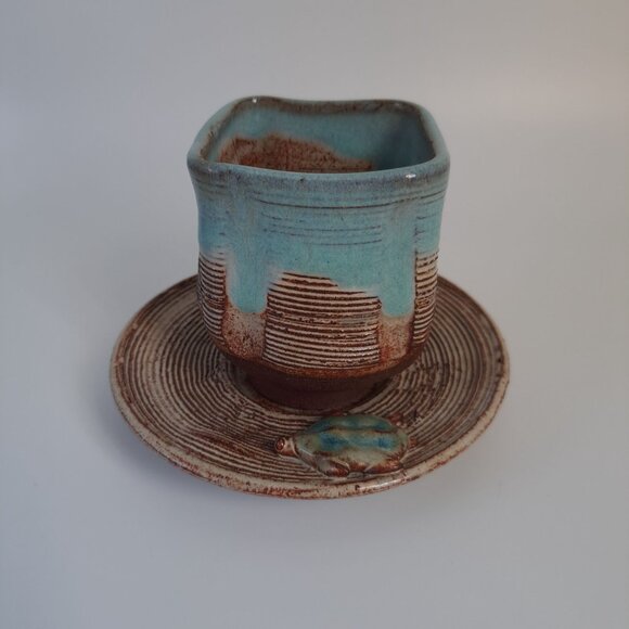 Handcrafted Ceramic Square Cup Saucer Set With Textured Design - Picture 5 of 15